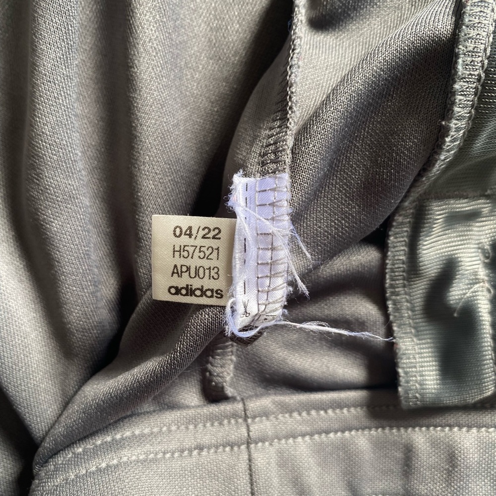Adidas | size L - Picture 5 of 7